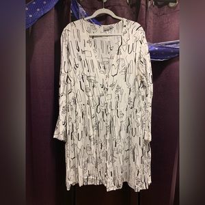 Black and White Abstract Print Mini Dress